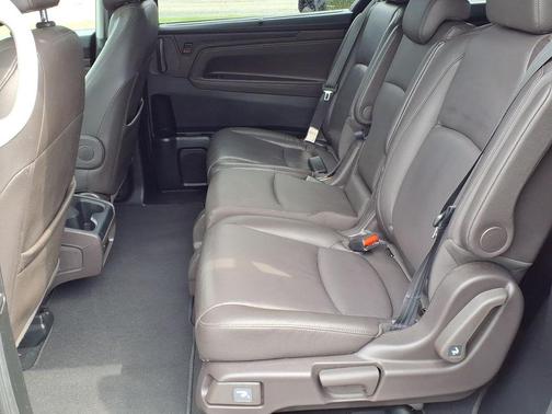Crystal Black Pearl 2018 Honda Odyssey EX-L