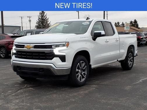Summit White 2024 Chevrolet Silverado 1500 LT