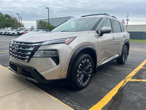 Champagne Silver Metallic 2026 Nissan Rogue Platinum
