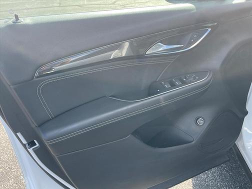 2022 Buick Envision FWD Preferred