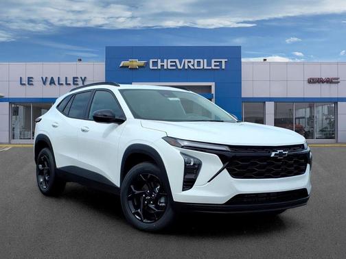 Summit White 2026 Chevrolet Trax LT