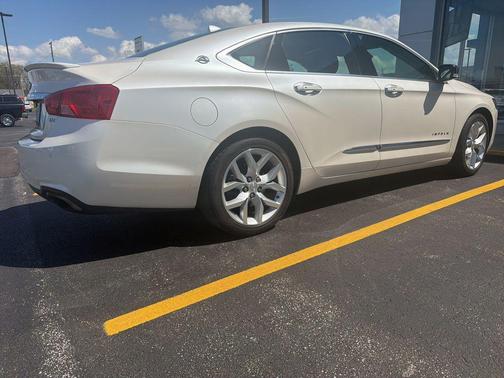 White Diamond Tricoat 2014 Chevrolet Impala LTZ
