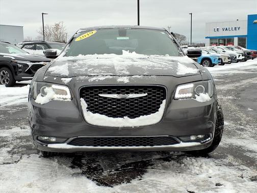 2019 Chrysler 300 S