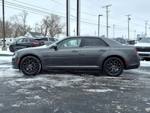 2019 Chrysler 300 S