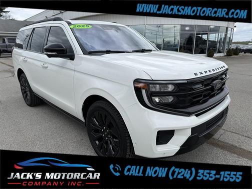 Star White Metallic Tri-Coat 2025 Ford Expedition Platinum