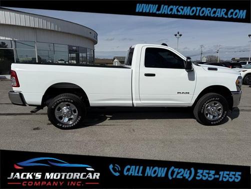 2024 RAM 2500 Big Horn Regular Cab 4x4 8' Box