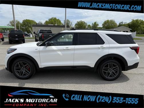 Star White Metallic Tri-Coat 2025 Ford Explorer ST-Line
