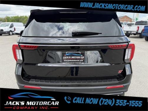 2025 Ford Explorer ST
