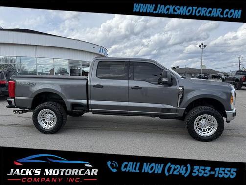 Carbonized Gray Metallic 2025 Ford F-250 XLT