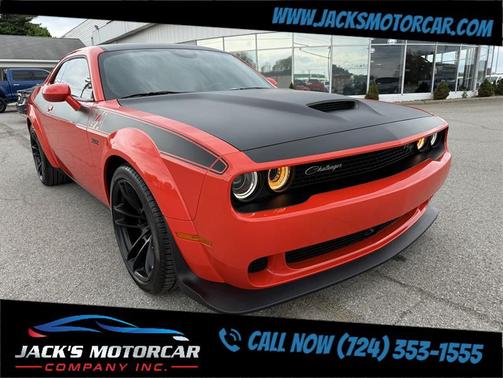 Go Mango 2023 Dodge Challenger R/T Scat Pack Widebody