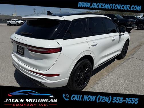 Pristine White Metallic Tri-Coat 2024 Lincoln Corsair Reserve