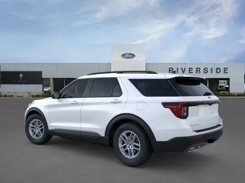 Star White Metallic Tri-Coat 2026 Ford Explorer Active