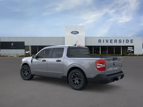 Carbonized Gray Metallic 2026 Ford Maverick XLT