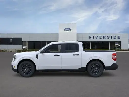 Oxford White 2026 Ford Maverick XLT