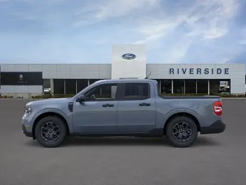 Azure Gray Metallic Tri-Coat 2026 Ford Maverick XLT