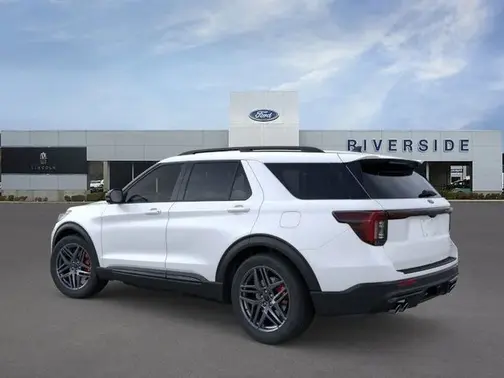 Star White Metallic Tri-Coat 2026 Ford Explorer ST
