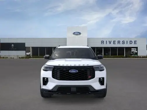 Star White Metallic Tri-Coat 2026 Ford Explorer ST