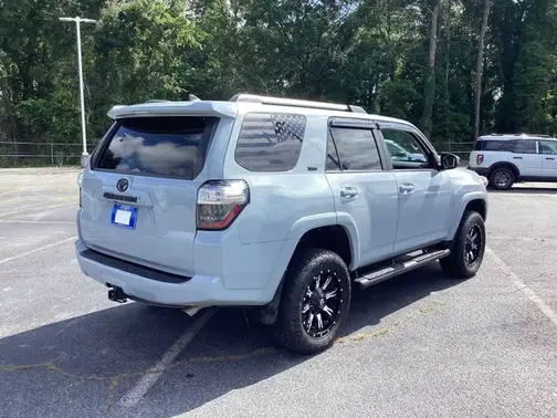 Super White 2019 Toyota 4Runner SR5