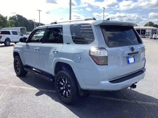 Super White 2019 Toyota 4Runner SR5