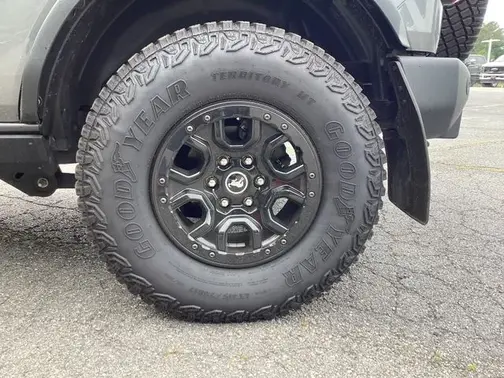 Carbonized Gray Metallic 2023 Ford Bronco Wildtrak