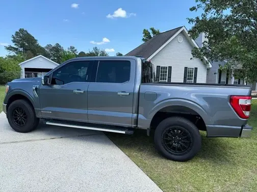 Carbonized Gray Metallic 2022 Ford F-150 Lariat
