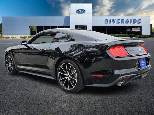2022 Ford Mustang ECOBOOST PREMIUM