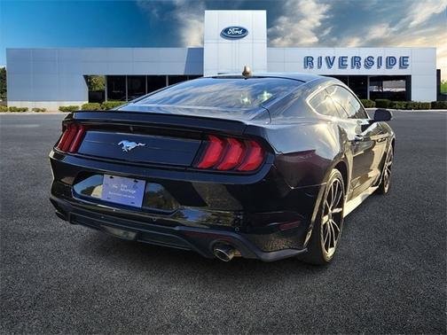 2022 Ford Mustang ECOBOOST PREMIUM
