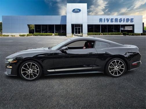 2022 Ford Mustang ECOBOOST PREMIUM