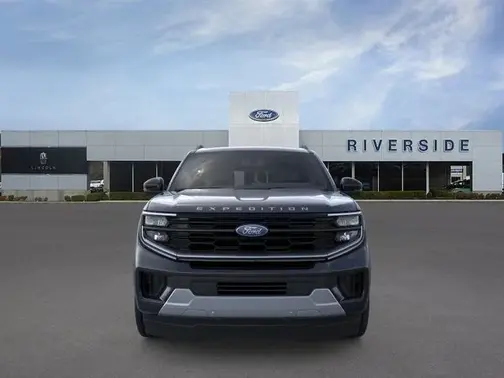 Agate Black Metallic 2026 Ford Expedition MAX Platinum®