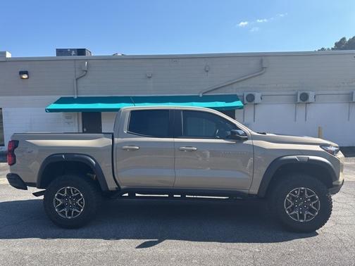 2024 Chevrolet Colorado ZR2