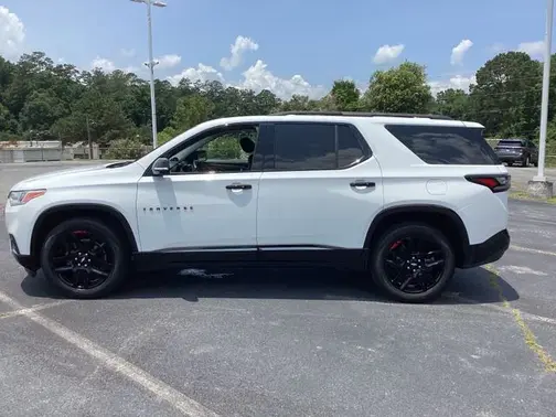 Summit White 2020 Chevrolet Traverse Premier