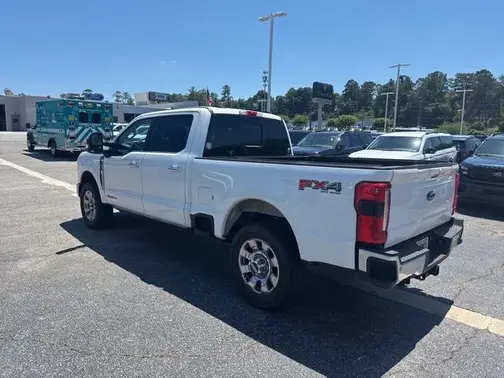 White Metallic 2023 Ford F-350 Lariat