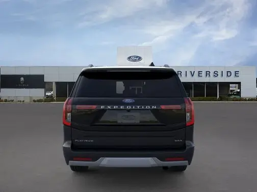 Agate Black Metallic 2026 Ford Expedition MAX Platinum®