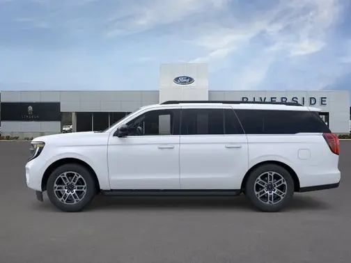 Star White Metallic Tri-Coat 2026 Ford Expedition MAX Active