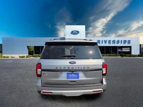 ICONIC SILVER METALLIC 2024 Ford Expedition TIMBERLINE