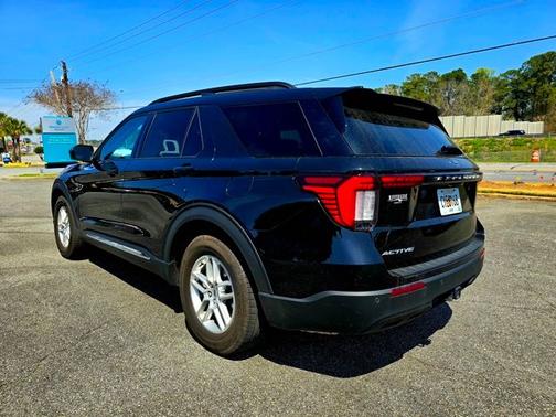 AGATE BLACK METALLIC 2025 Ford Explorer ACTIVE