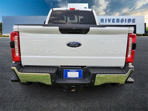 2023 Ford F-350 LARIAT SUPER DUTY