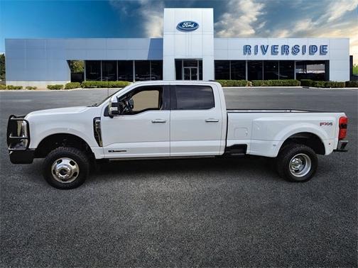 2023 Ford F-350 LARIAT SUPER DUTY