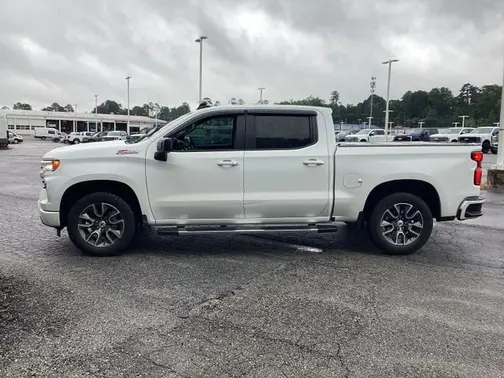 Summit White 2023 Chevrolet Silverado 1500 RST