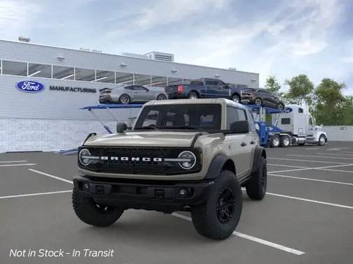 Desert Sand 2026 Ford Bronco Badlands®