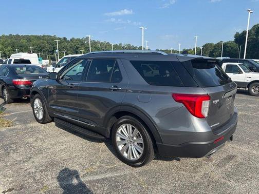 Carbonized Gray Metallic 2024 Ford Explorer Limited