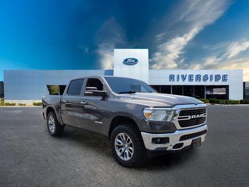 Granite Crystal Clearcoat Metallic 2020 RAM 1500 BIG HORN/LONE STAR