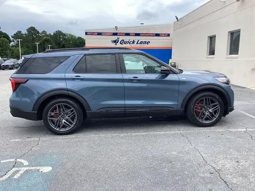 Vapor Blue 2025 Ford Explorer ST-Line