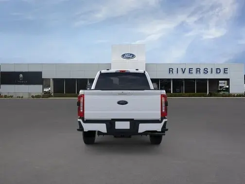 Oxford White 2026 Ford F-350 F-350® Lariat®