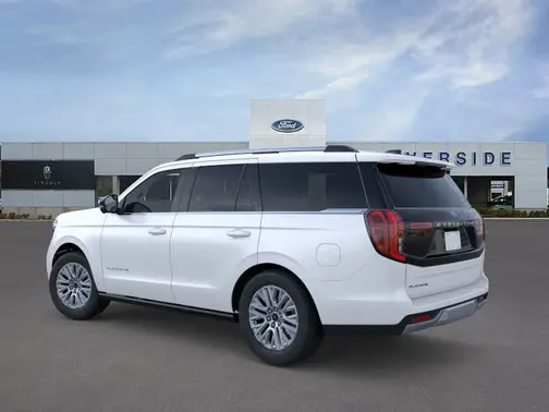 Star White Metallic Tri-Coat 2026 Ford Expedition Platinum®