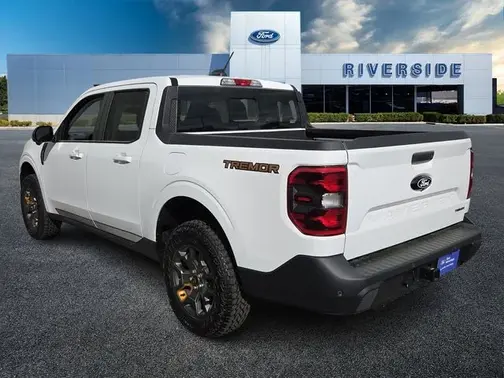 Oxford White 2025 Ford Maverick Tremor