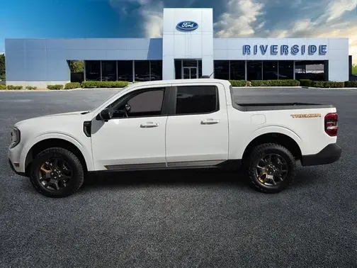 Oxford White 2025 Ford Maverick Tremor