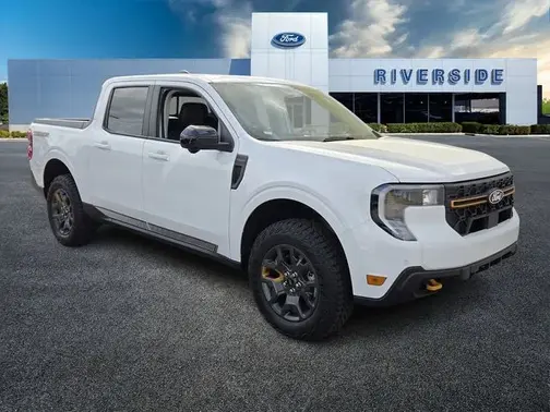 Oxford White 2025 Ford Maverick Tremor