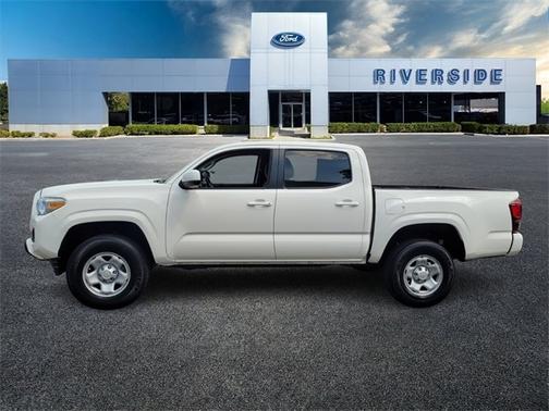 2022 Toyota Tacoma SR5