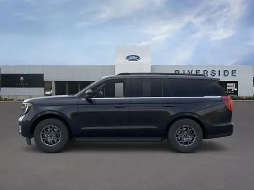 Agate Black Metallic 2026 Ford Expedition Active